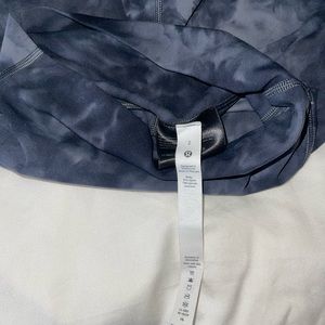 Lulu lemon shorts, 8inch, high rise.